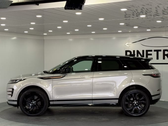 2025 Land Rover Range Rover Evoque