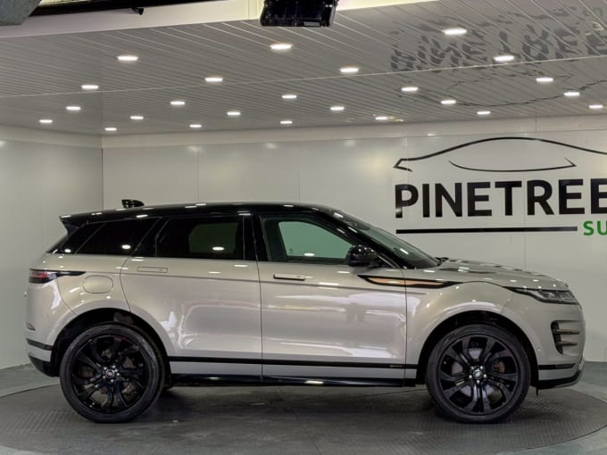 2025 Land Rover Range Rover Evoque