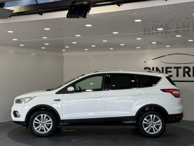 2025 Ford Kuga