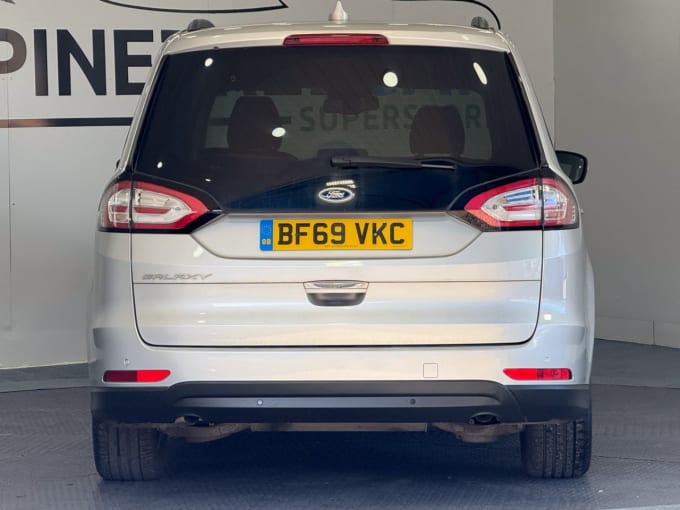 2025 Ford Galaxy