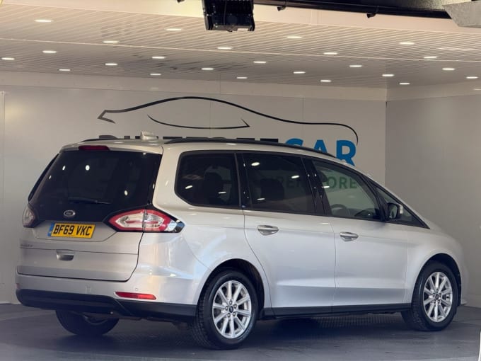 2025 Ford Galaxy