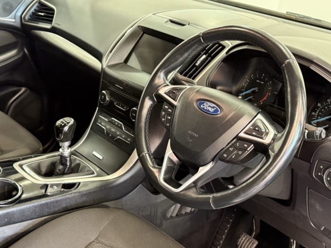 2025 Ford Galaxy