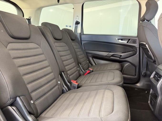 2025 Ford Galaxy