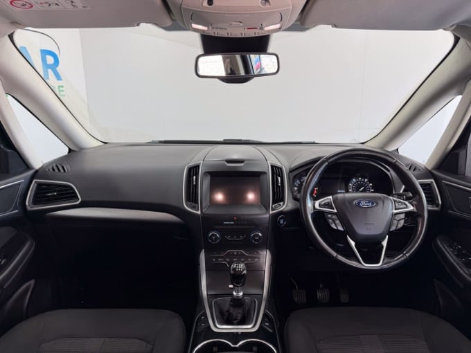 2025 Ford Galaxy
