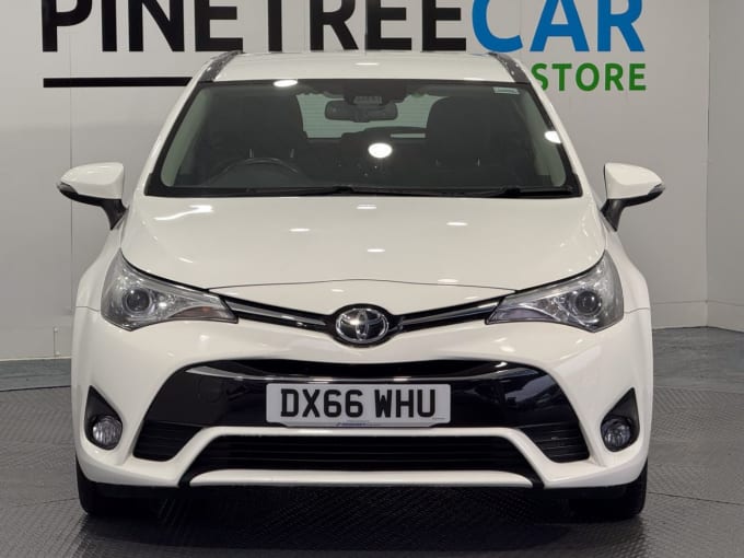 2025 Toyota Avensis