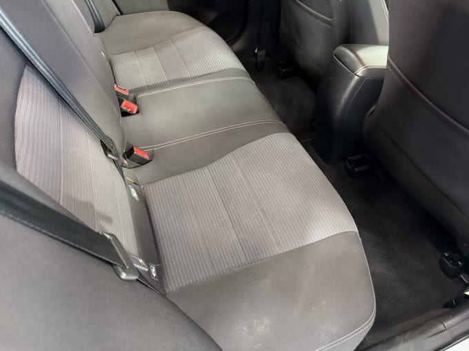 2025 Toyota Avensis