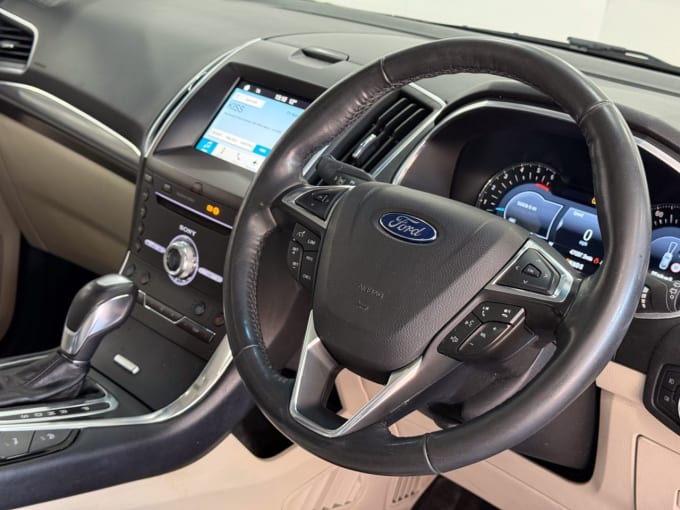 2025 Ford Edge