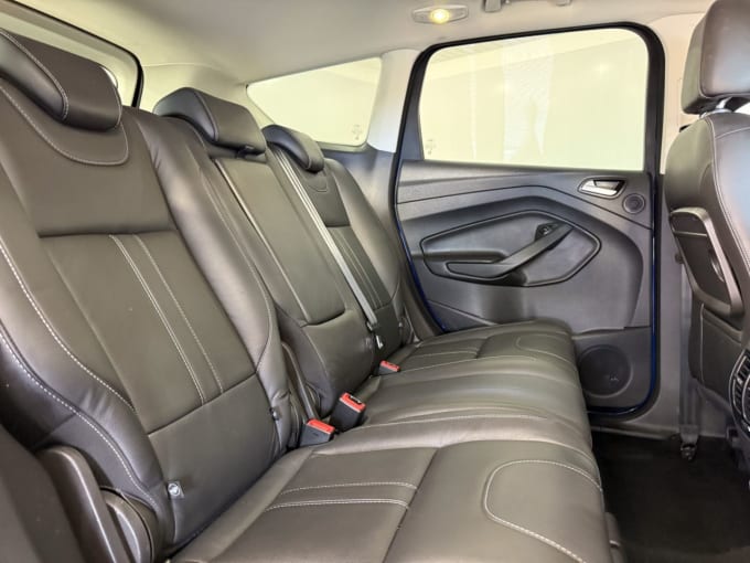 2025 Ford Kuga