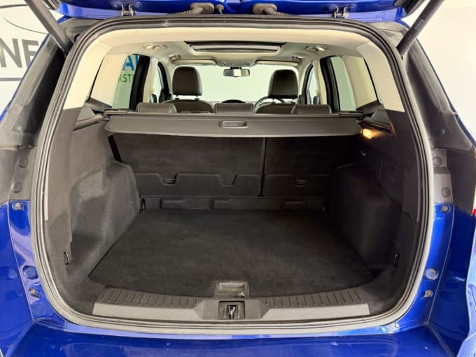 2025 Ford Kuga