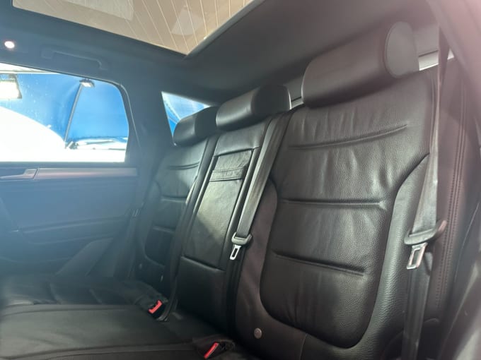 2025 Volkswagen Touareg