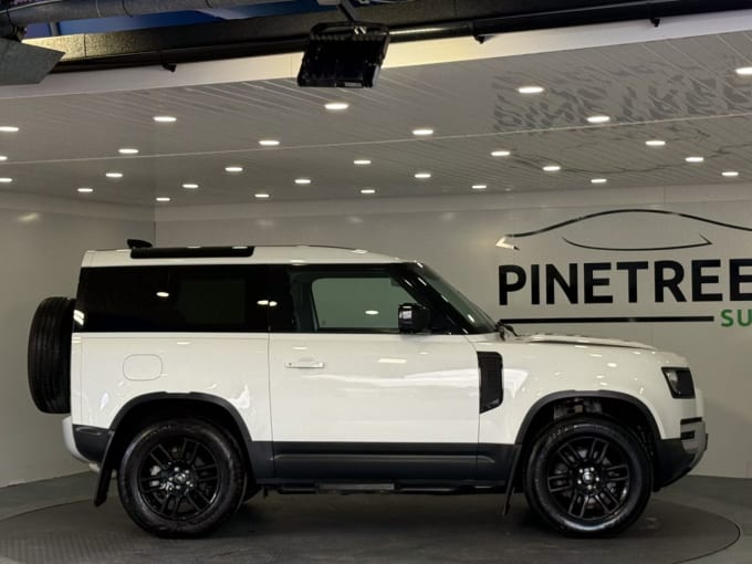 2025 Land Rover Defender