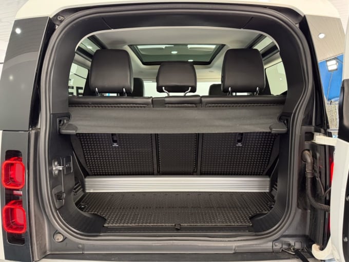 2025 Land Rover Defender