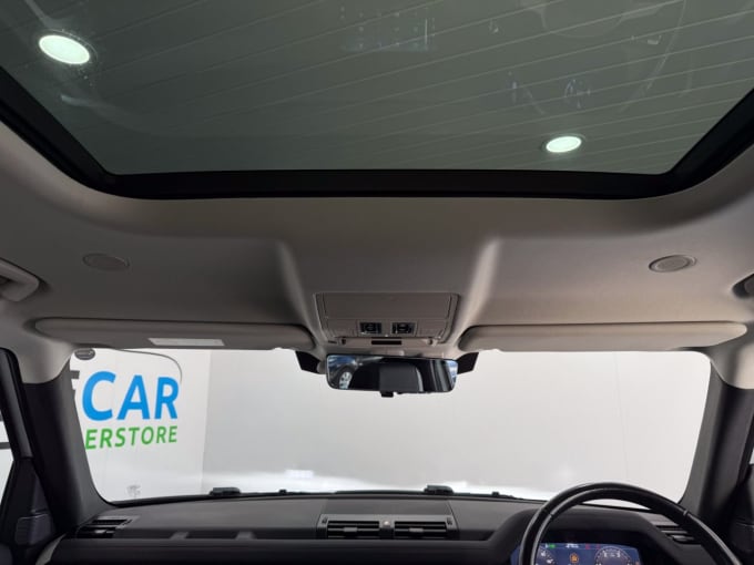 2025 Land Rover Defender