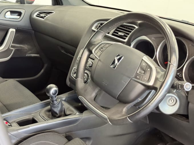 2025 Ds Automobiles Ds 4