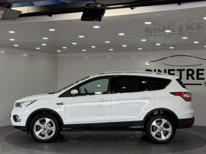 2025 Ford Kuga
