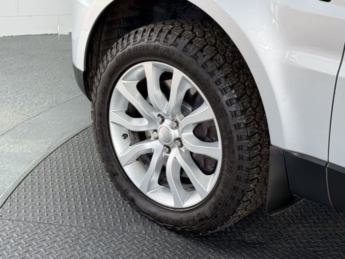 2025 Land Rover Range Rover Sport