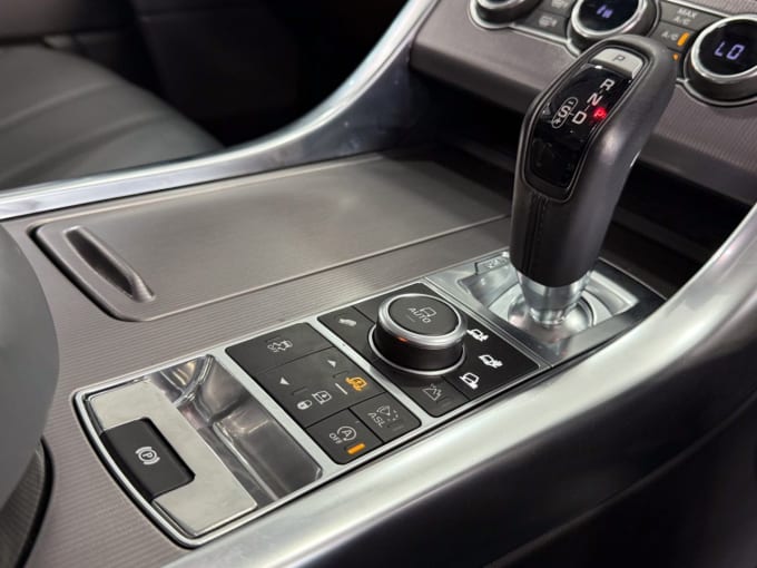 2025 Land Rover Range Rover Sport
