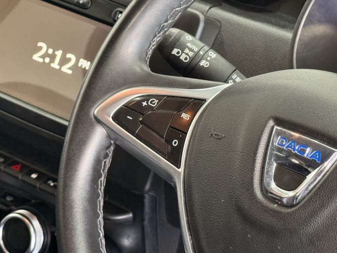 2025 Dacia Duster