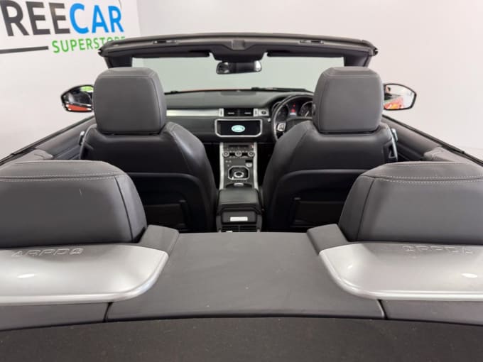 2025 Land Rover Range Rover Evoque