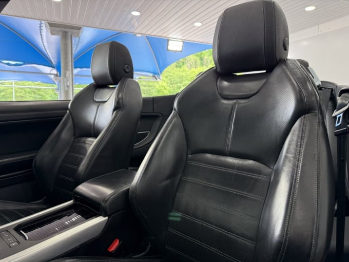 2025 Land Rover Range Rover Evoque
