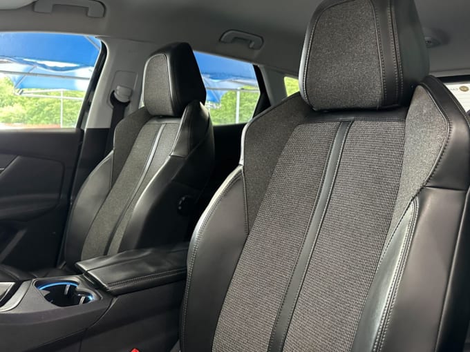2025 Peugeot 3008