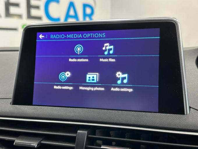 2025 Peugeot 3008