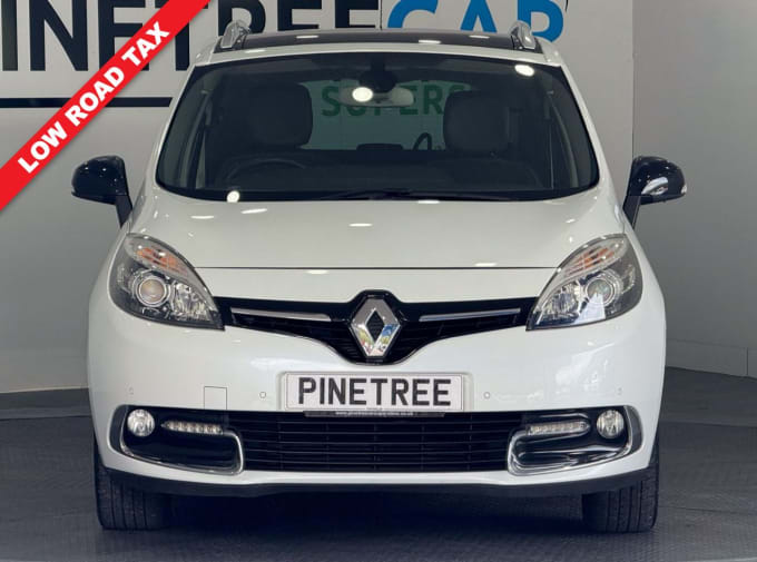 2025 Renault Grand Scenic