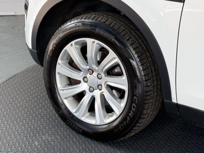 2025 Land Rover Discovery Sport