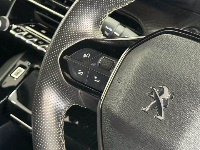 2025 Peugeot 208