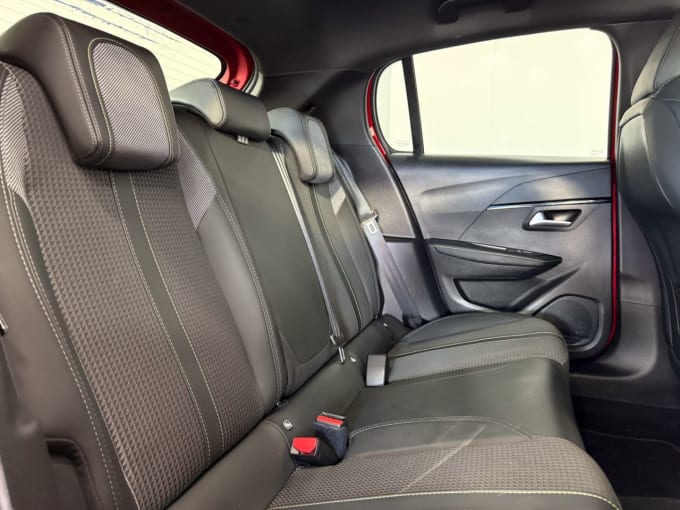 2025 Peugeot 208