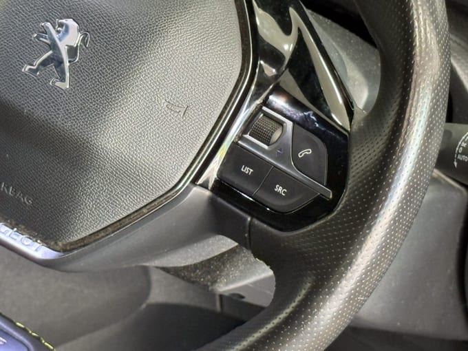 2025 Peugeot 208