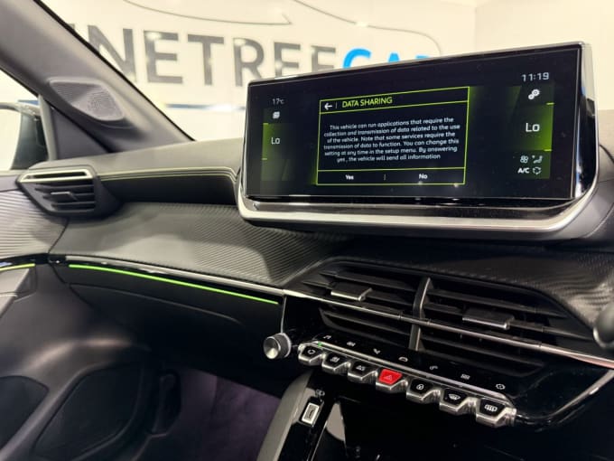 2025 Peugeot 208