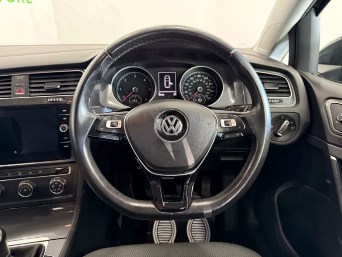 2025 Volkswagen Golf