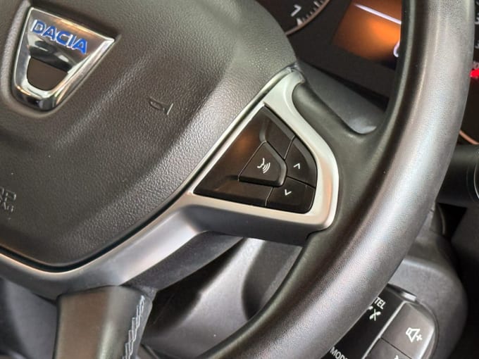 2025 Dacia Duster