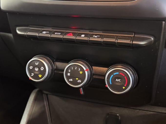 2025 Dacia Duster