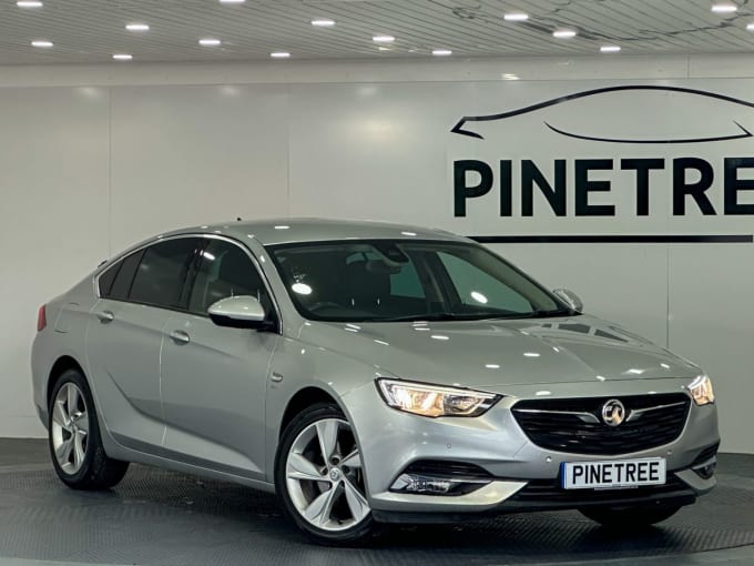 2025 Vauxhall Insignia