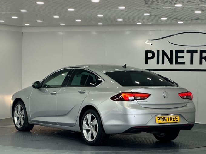 2025 Vauxhall Insignia