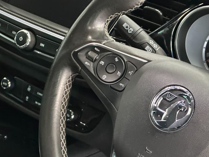 2025 Vauxhall Insignia
