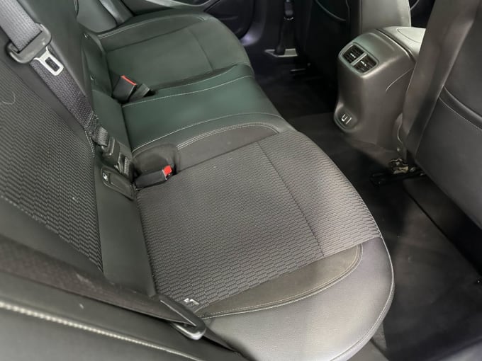 2025 Vauxhall Insignia