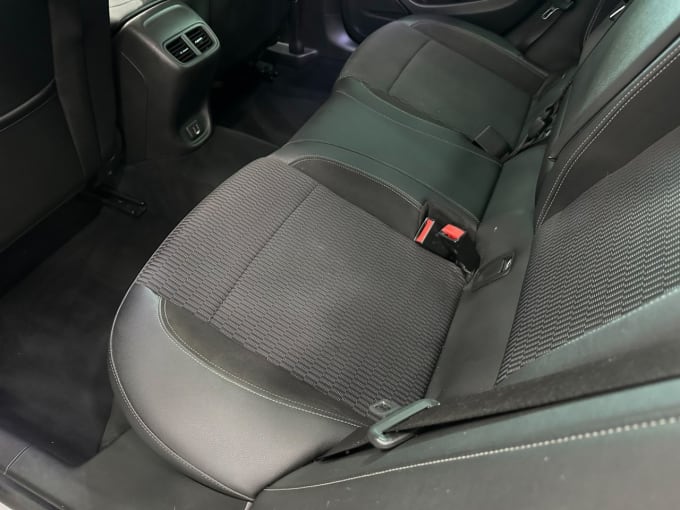 2025 Vauxhall Insignia