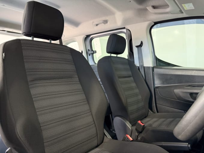 2025 Vauxhall Combo Life