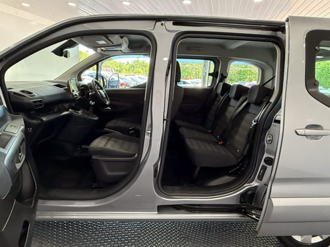 2025 Vauxhall Combo Life