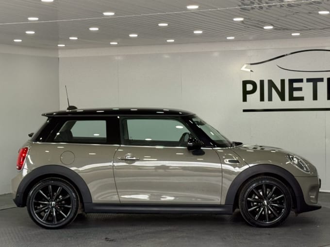 2025 Mini Hatch