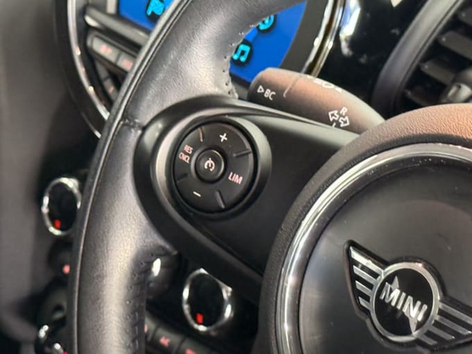 2025 Mini Hatch