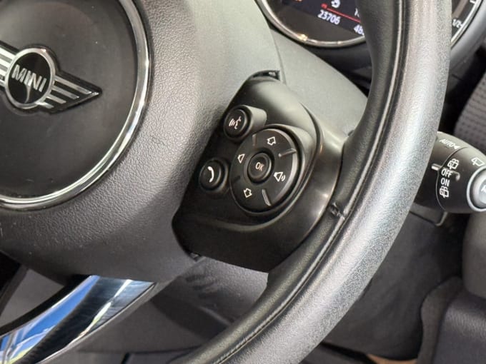 2025 Mini Hatch