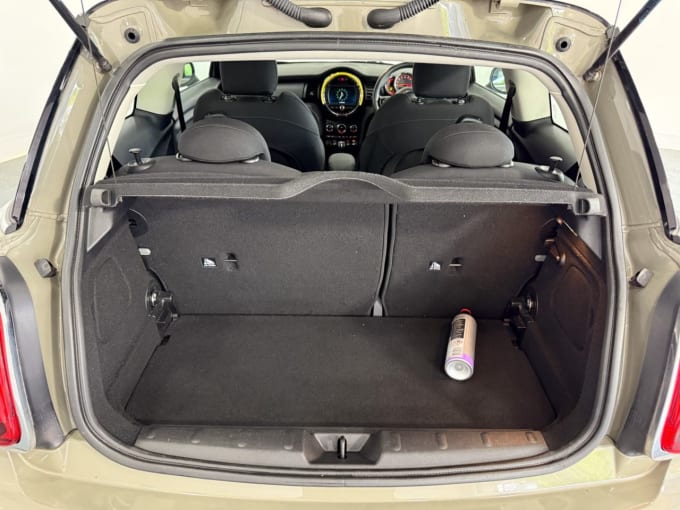 2025 Mini Hatch