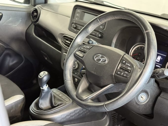 2025 Hyundai I10