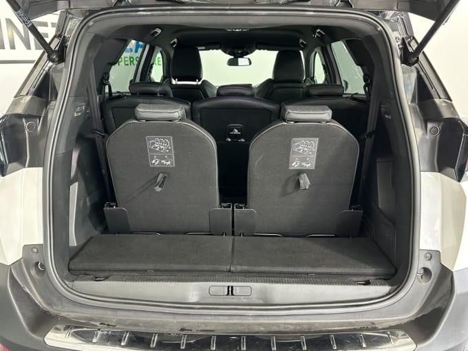 2025 Peugeot 5008