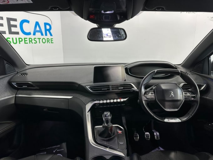2025 Peugeot 5008