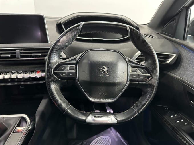 2025 Peugeot 5008